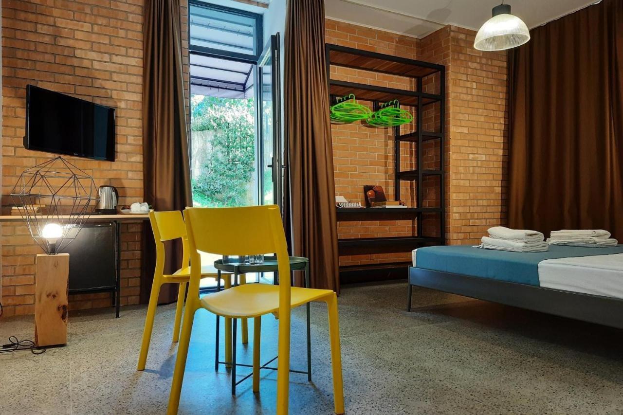 Bauhaus Batumi Luaran gambar