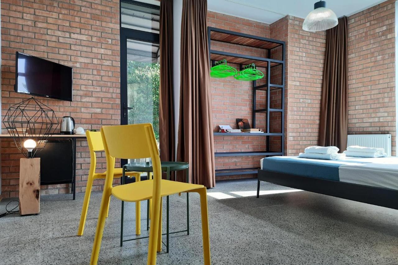 Bauhaus Batumi Luaran gambar